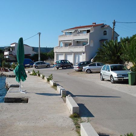 Apartments Mirko Vinišće Exteriér fotografie