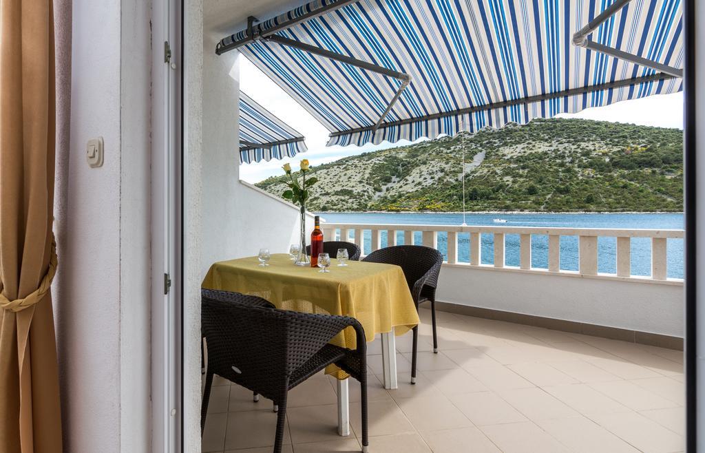Apartments Mirko Vinišće Pokoj fotografie
